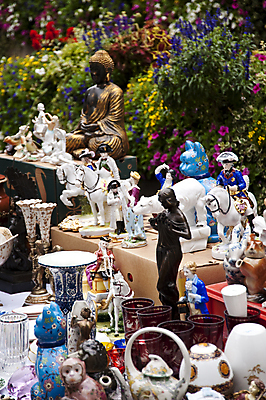 포토 JPG 해외이미지 사람없음 책 컬러풀 세일 골동품 시장 수집 오브젝트 수집가 옛날 해외202004 해외포토 직업 컬러 파일형식 이미지허브