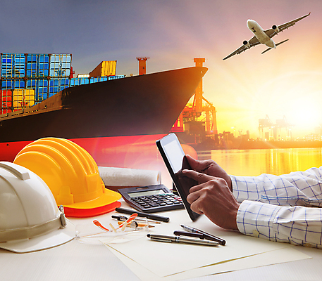 포토 JPG 해외이미지 남자 인터넷 비즈니스 교통시설 사람 사람없음 항구 거래 화물 업무 작업 보트 상품 컨테이너 서비스 무역 경영자 상업 포트 질서 무거움 물류 전자상거래 분배 세금 수수료 해외202004 해외포토 산업 교통 배_교통 운송업 예절 무게 시설 리더 요금 파일형식 이미지허브