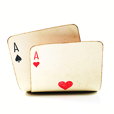 포토 JPG 해외이미지 손 백그라운드 2 사람없음 갈색 노란색 수확 게임 흰색 마음 최고 신용카드 포커 판지 고립 그런지 에이스 옛날 해외202004 해외포토 컬러 농업 놀이 신체부위 금융 트럼프 파일형식 이미지허브