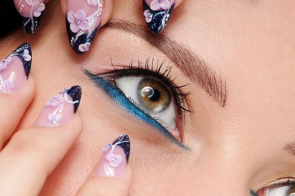 포토 JPG 해외이미지 백인 모델 여자 행복 얼굴 손가락 관리 한명 사람 근접촬영 성인 뷰티 화려 네일아트 손톱 눈썹 의료성형뷰티 성인여자한명만 해외202004 해외포토 서양인 1 손 감정 뷰포인트 컨셉 신체부위 여자한명만 성인여자만 파일형식 이미지허브