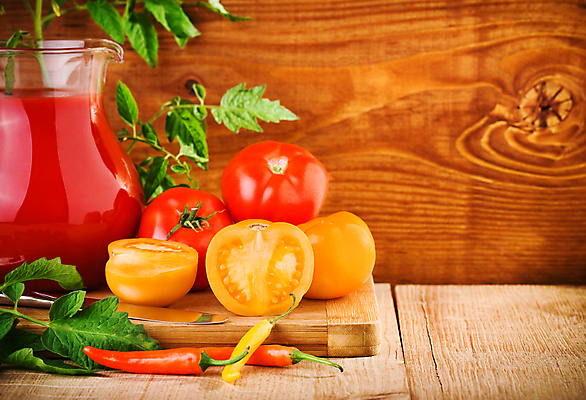 포토 JPG 해외이미지 식물 음료 음식 조각 백그라운드 잎 다이어트 토마토 채소 유리 탁자 유리병 파슬리 건강 사람없음 목재 빨간색 초록색 갈색 주방 침묵 주스 신선 조끼 항아리 고명 칼 맛 아침식사 책상 유리그릇 후추 유리주전자 구성 숙성 채식주의자 카피스페이스 해외202004 해외포토 나무 그릇 컬러 가구 컨셉 재료 재질 주전자 병_용기 식사 소리 공백 외투 도자기 향신료 채식 파일형식 이미지허브