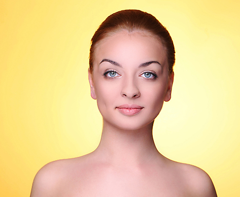 포토 JPG 해외이미지 헤어스타일 응시 여자 행복 얼굴 백그라운드 신체 친절 한명 미소 파란색 빛 청춘 노란색 귀여움 맑음 신선 유혹 피부 순수 입술 어깨 피부관리 마스카라 열정 부드러움 내추럴 고립 돌봄 완벽 해외202004 해외포토 1 시선 감정 컬러 컨셉 모션 날씨 표정 사람 신체부위 뷰티 화장품 감각 파일형식 이미지허브