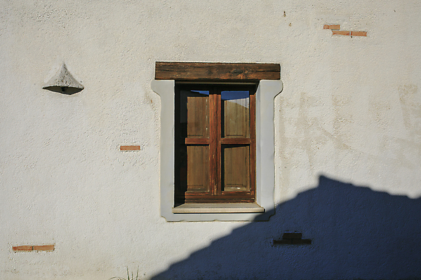 포토 JPG 해외이미지 식물 전통 디자인 외관 꽃 유럽 문화 벽 섬 여행 백그라운드 건축양식 창문 휴가 거리 주택 프레임 미술 사람없음 건물 목재 장식 여름 파란색 문 마을 프랑스 수확 바위 흰색 도시 지중해 그리스 타운 셔터 그리스인 프랑스어 석고 옛날 프로방스 스타일 해외202004 해외포토 서양인 나무 문자 건축물 계절 건축 나라 바다 컬러 농업 재료 문화예술 파일형식 이미지허브