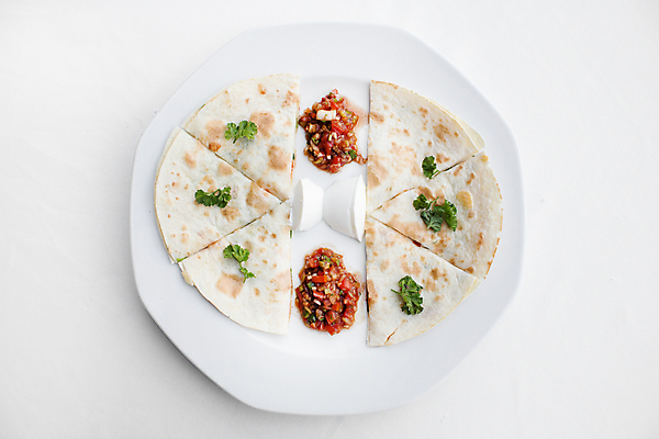 포토 JPG 해외이미지 접시 음식 양파 패스트푸드 육류 돼지고기 3 옥수수 요리 사람없음 목재 초록색 소고기 매움 심플 부드러움 라임 타코 점심식사 무생채 베르데 살사댄스 해외202004 해외포토 나무 식기 컬러 채소 과일 식재료 재료 곡류 식사 춤 감각 맛 인스턴트 파일형식 이미지허브