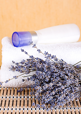 포토 JPG 해외이미지 라이프스타일 꽃 신체 휴식 건강 사람없음 치료 약 스파 신선 마사지 액체 고급 소중 허브 크림 테라피 라벤더 돌봄 에센스 해외202004 해외포토 식물 컨셉 의학 모션 생활 뷰티 화장품 파일형식 이미지허브