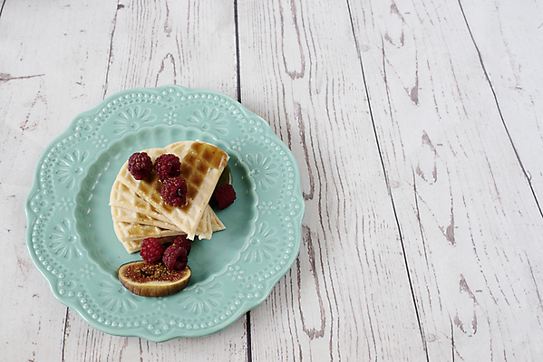 포토 JPG 해외이미지 모양 접시 열매 커피 음식 백그라운드 크리스마스 과일 탁자 아침 휴가 디저트 주택 발렌타인데이 사랑 요리 사람없음 목재 빨간색 빛 쌓기 과자 우주 케이크 초콜릿 식사 수확 하트 시골 신선 달콤 맛 아침식사 굽기 산딸기 무화과 와플 팬케이크 점심식사 페스츄리 해외202004 해외포토 주간 나무 식물 식기 기념일 감정 음료 빵 컬러 가구 컨셉 농업 재료 모션 데이이벤트 건물 구이 파일형식 이미지허브
