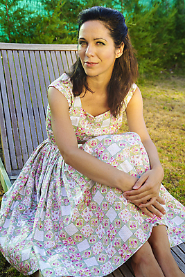 포토 JPG 해외이미지 식물 백인 라이프스타일 웰빙 계절 여자 행복 음식 50대 장갑 채소 과일 자연 주택 건강 한명 미소 사람 성인 취미 야외 여름 30대 금발 정원 봄 흰색 신선 60대 농부 수집 먹기 유기농 원예 밀짚 원예사 해외202004 해외포토 서양인 직업 1 헤어스타일 잡화 노년 감정 컬러 중년 모션 표정 건물 생활 장년 짚 생태계 파일형식 외국인 건축물 줄기 건축 인종 이미지허브