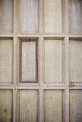 포토 JPG 해외이미지 모양 모델 디자인 선 백그라운드 건축양식 창문 유리 거리 주택 프레임 실내 사람없음 내부 금속 공백 탐험 도시 보호 묘사 부식 질감 대문 시멘트 직사각형 고립 옛날 해외202004 해외포토 도형 건축 컨셉 재질 건물 문 파일형식 이미지허브