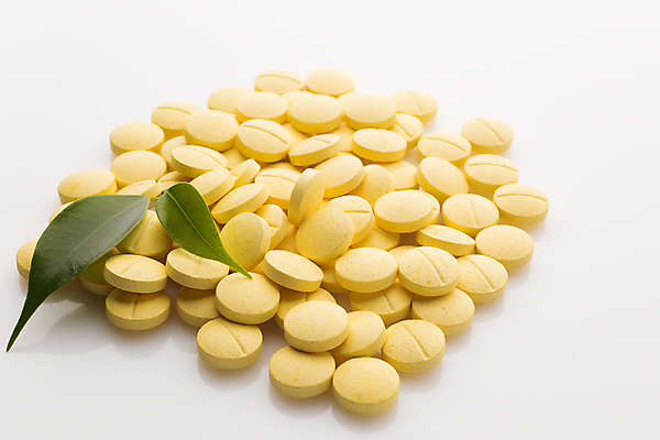 포토 JPG 해외이미지 식물 라이프스타일 웰빙 음료 백그라운드 잎 다이어트 자연 건강 사람없음 치료 초록색 알약 약 노란색 먹기 허브 유기농 고립 돌봄 복용 해외202004 해외포토 컬러 의학 모션 생활 생태계 파일형식 이미지허브