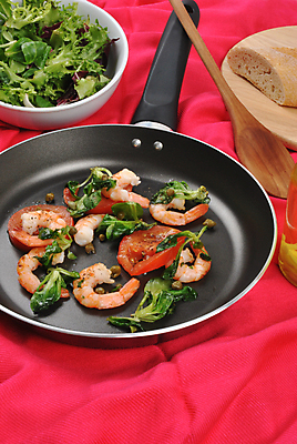 포토 JPG 해외이미지 음식 다이어트 채소 새우 건강 요리 사람없음 저녁식사 신선 맛 인스턴트 지중해 먹기 만족 유기농 해외202004 해외포토 웰빙 감정 바다 컨셉 모션 갑각류 식사 파일형식 이미지허브