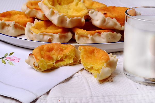 포토 JPG 해외이미지 사람없음 쿠키 계란 이탈리아음식 달콤 설탕 우유잔 해외202004 해외포토 디저트 잔 서양음식 알 맛 파일형식 이미지허브