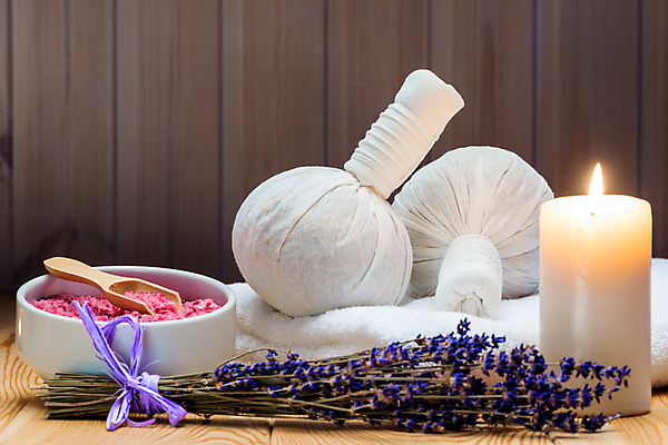 포토 JPG 해외이미지 꽃다발 사람없음 수건 스파 목욕 욕실 제비꽃 피부관리 아로마테라피 테라피 라벤더 위생관리 해외202004 해외포토 꽃 관리 위생용품 뷰티 청결 허브 파일형식 이미지허브