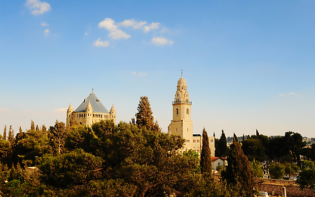 포토 JPG 해외이미지 나무 전통 기독교 종교 시계 크리스마스 건축양식 산 사람없음 건물 교회 탑 성경 종 바위 기도 죽음 무덤 사찰 예수 역사 중앙 땅 묘사 신성 유대인 동쪽 장례 수녀원 숭배 시온산 신앙심 예루살렘 유태교 이스라엘 장례식 팔레스타인 해외202004 해외포토 식물 건축물 기념일 건축 중동 종교용품 종교건축 돌_바위 신_종교 방향 서아시아 파일형식 이미지허브