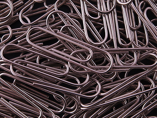 포토 JPG 해외이미지 종이 비즈니스 학교 문구용품 사람없음 사무실 금속 잡기 은색 오브젝트 클립 철사 바인더 공급 해외202004 해외포토 교육 컬러 모션 재질 사무용품 파일형식 이미지허브