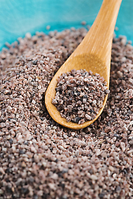 포토 JPG 해외이미지 아시아 음식 분홍색 재료 건강 요리 사람없음 목재 쌓기 숟가락 검은색 어둠 흰색 신선 양념 조미료 맛 크리스탈 유기농 질감 화산 아로마 소금 남쪽 내추럴 고립 넘어짐 파키스탄 해외202004 해외포토 나무 웰빙 나라 컬러 컨셉 모션 산 수저 광석 방향 향미료 파일형식 이미지허브