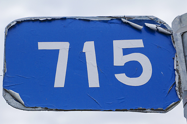 포토 JPG 해외이미지 도로 백그라운드 교통시설 간판 경고 사람없음 방 정보 흰색 고속도로 심볼 오브젝트 사인 신호 고립 길가 해외202004 해외포토 길 컬러 교통 시설 파일형식 이미지허브