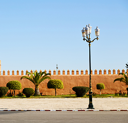 포토 JPG 해외이미지 나무 식물 전통 외관 종교 문화 여행 가로등 건축양식 아프리카 하늘 추상 손바닥 사람없음 건물 문 마을 시골 성 수비 중세 역사 보행로 재산 이슬람교 질감 군용 모로코 파멸 해외202004 해외포토 건축물 손 공공시설 건축 나라 길 컨셉 무늬 모션 군대 금융 파일형식 소멸 이미지허브