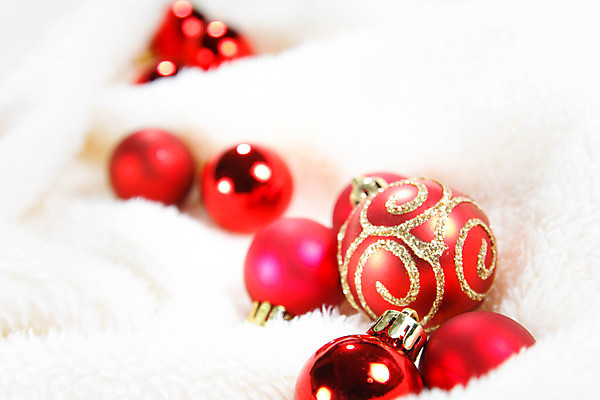 포토 JPG 해외이미지 전통 계절 행복 별 백그라운드 크리스마스 겨울 공 휴가 새로움 털 사람없음 장식 빨간색 빛 우주 축제 흰색 축하 원형 연도 해외202004 해외포토 자연요소 도형 기념일 감정 컬러 컨셉 파일형식 이미지허브