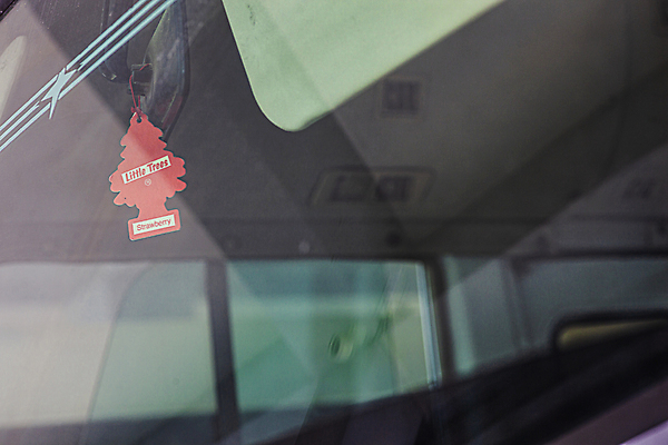 포토 JPG 해외이미지 도로 일러스트 교통시설 자동차 유리 거리 사람없음 내부 반사 거울 운전 바퀴 고속도로 운전사 속도 예방 보안 짐차 엔진 반전 모터 자동 픽업 해외202004 해외포토 직업 길 육상교통 교통 컨셉 모션 재질 안전 시설 파일형식 이미지허브