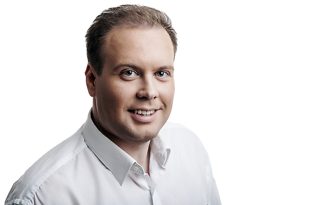 포토 JPG 해외이미지 모델 남자 얼굴 백그라운드 비즈니스 노동자 한명 사람 성인 유행 힘 흰색 비즈니스맨 자신감 종업원 스마트 만족 흰배경 긍정 경영 고립 변기통 심각 지능 스타일 해외202004 해외포토 직업 1 감정 컬러 컨셉 신체부위 직장인 파일형식 이미지허브