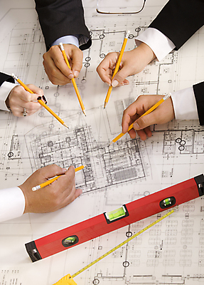 포토 JPG 해외이미지 백인 직업 남자 종이 비즈니스 사업가 성공 노동자 함께함 관리 협상 사람 성인 사람없음 사무실 노란색 흰색 잡기 업무 비즈니스맨 그룹 엔지니어 감독 계획 건축가 종업원 계약 경영자 리더 문서 건축업자 계약자 프로젝트 해외202004 해외포토 서양인 건축 컬러 컨셉 모션 작업 직장인 기술자 파일형식 이미지허브