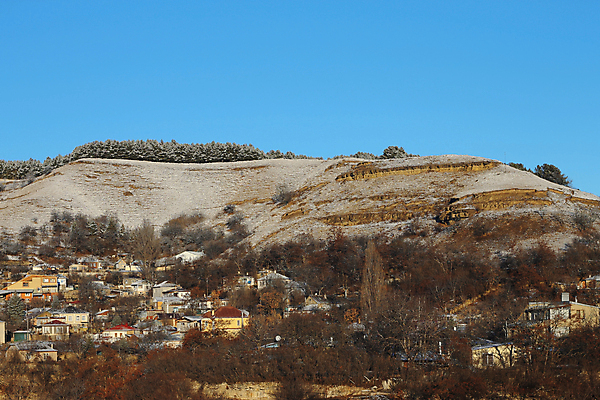 포토 JPG 해외이미지 나무 백인 구름 계절 크리스마스 겨울 자연 하늘 산 주택 풍경 사람없음 야외 건물 목재 파란색 일출 냉동 어둠 추위 흰색 시골 숲 언덕 서리 타운 내추럴 눈내림 해외202004 해외포토 자연요소 서양인 식물 건축물 기념일 컬러 재료 눈_날씨 노을 도시 생태계 파일형식 이미지허브