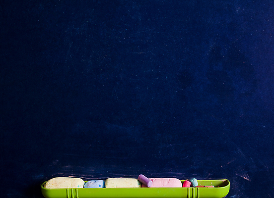 포토 JPG 해외이미지 교육 학교 사람없음 검은색 칠판 공백 가르침 분필 대학교 지능 해외202004 해외포토 컬러 초크 파일형식 이미지허브