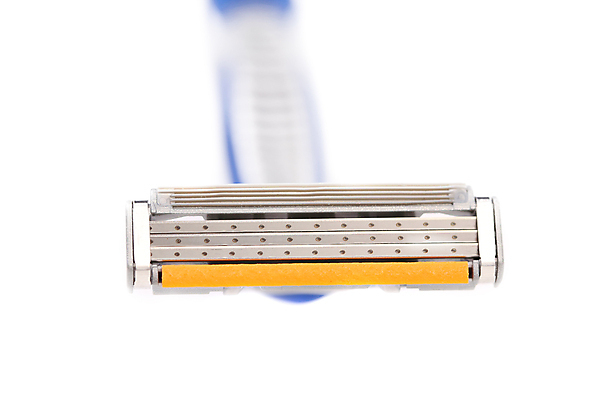 포토 JPG 해외이미지 남자 조각 신체 새로움 건강 3 안전 사람없음 일상 파란색 머리 검은색 장비 흰색 공구 칼날 일회용 플라스틱 자르기 오브젝트 날카로움 면도기 몸단장 고립 돌봄 변기통 위생관리 차단 해외202004 해외포토 컬러 컨셉 모션 재질 관리 사람 라이프 신체부위 위생용품 도구 파일형식 이미지허브