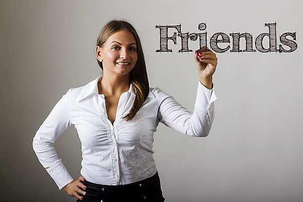 포토 JPG 해외이미지 여자 감정 컨셉 비즈니스 텍스트 아이디어 한명 미소 가로 단어 펜 갈색 우정 추위 기록 비즈니스우먼 네트워크 투명 메시지 연결 블라우스 비전 마케팅 해외202004 해외포토 문자 1 컬러 상의 표정 사람 친구 필기구 직장인 파일형식 이미지허브