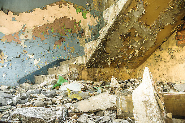 포토 JPG 해외이미지 산업 벽 백그라운드 건축양식 창문 공장 유리 벽돌 직장 사람없음 내부 건물 빛 금속 검은색 어둠 수확 도시 폐기물 위험 버리기 창고 복고 먼지 낭비 구식 그런지 깨짐 방치 썩음 옛날 철강 파멸 해외202004 해외포토 건축물 건축 컬러 컨셉 농업 회사 공업 모션 재질 쓰레기 파일형식 소멸 이미지허브