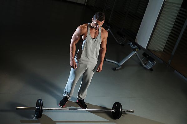 포토 JPG 해외이미지 백인 남자 스포츠 포즈 신체 청소년 근육 실내 건강 한명 사람 20대 성인 신체부위 운동복 운동 유행 힘 헬스장 잡기 당기기 몸무게 보디빌딩 어깨 체육관 근육질 몸통 그루밍족 해외202004 해외포토 서양인 1 옷 모션 청년 내부 뷰티 헬스 몸매 파일형식 이미지허브