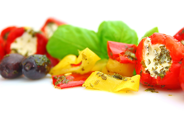 포토 JPG 해외이미지 음식 다이어트 토마토 채소 고추 양파 치즈 파프리카 요리 사람없음 빨간색 초록색 여름 파티 주방 식당 식사 이탈리아 샐러드 신선 닫기 맛 애피타이저 지중해 허브 향신료 유기농 올리브 후추 바질 점심식사 고립 뷔페 채식주의자 페퍼로니 해로움 해외202004 해외포토 식물 웰빙 계절 열매 유럽 바다 컬러 컨셉 모션 유제품 건강 이벤트 상점 소시지 채식 향미료 파일형식 이미지허브