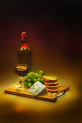 포토 JPG 해외이미지 조각 와인잔 유리 포도 디저트 치즈 사람없음 빨간색 와인 축하 알코올 신선 맛 양조장 해외202004 해외포토 음식 컬러 컨셉 술잔 과일 재질 유제품 주류 파일형식 이미지허브