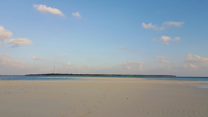 포토 JPG 해외이미지 모래 바다 섬 백그라운드 자연 하늘 휴가 풍경 사람없음 물 여름 파란색 모래사장 맑음 흰색 모래언덕 석호 몰디브 터키석 파라다이스 해외202004 해외포토 자연요소 계절 아시아 컬러 날씨 보석 언덕 생태계 파일형식 이미지허브