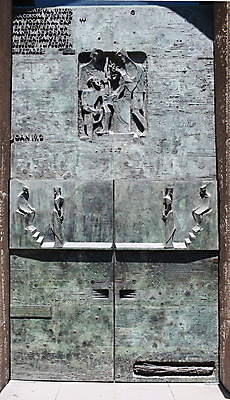 포토 JPG 해외이미지 기독교 종교 조각 패턴 건축양식 텍스트 미술 사람없음 성당 교회 문 성경 예수 메시지 역사 스페인 편지 빗자루 심볼 대문 안심 청동 판화 바르셀로나 바실리카 신앙심 파라다이스 해외202004 해외포토 건축 유럽 무늬 종교용품 종교건축 문화예술 육류 건물 신_종교 청소도구 파일형식 이미지허브