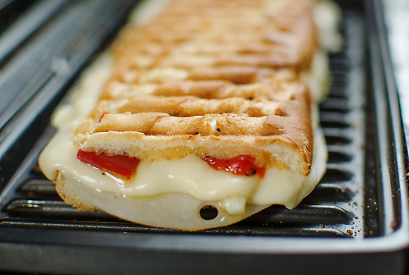 포토 JPG 해외이미지 음식 빵 조각 백그라운드 2 토마토 채소 치즈 샌드위치 건강 육류 사람없음 빨간색 초록색 파란색 계란 식사 저녁식사 샐러드 흰색 시골 신선 뜨거움 맛 그릴 아침식사 상추 만취 허브 오브젝트 속도 햄 토스트 바질 점심식사 고립 접기 해외202004 해외포토 식물 컬러 컨셉 식재료 모션 주방용품 유제품 알 술취함 파일형식 이미지허브