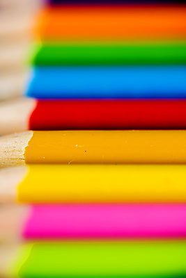 포토 JPG 해외이미지 디자인 분홍색 백그라운드 색연필 사람없음 빨간색 초록색 파란색 컬러풀 연필 갈색 노란색 보라색 다발 스펙트럼 해외202004 해외포토 컬러 학용품 필기구 파일형식 이미지허브