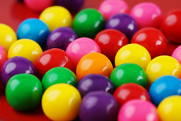 포토 JPG 해외이미지 1 어린이 음식 분홍색 백그라운드 컨셉 오렌지 벽지 종류 사람없음 빨간색 초록색 파란색 청춘 컬러풀 노란색 보라색 활발 거품 대접 원형 닫기 선택 맛 설탕 묘사 강렬 여의주 오리지널 인공 잇몸 특별함 많음 해외202004 해외포토 도형 컬러 신체 과일 모션 사람 파일형식 이미지허브