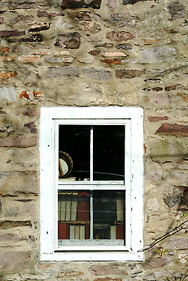 포토 JPG 해외이미지 건축양식 창문 유리 주택 사람없음 건물 목재 수확 묘사 옛날 해외202004 해외포토 나무 건축물 건축 농업 재료 재질 파일형식 이미지허브