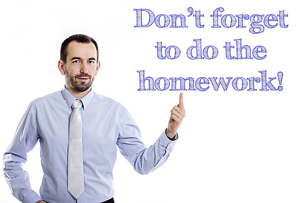 포토 JPG 해외이미지 손 컨셉 비즈니스 손가락 학교 한명 파란색 단어 사무실 쪽지 흰색 비즈니스맨 조직 메시지 스케치 공지사항 승진 고립 마케팅 조언 필기체 해외202004 해외포토 문자 1 교육 남자 컬러 미술 사람 신체부위 직장인 파일형식 이미지허브