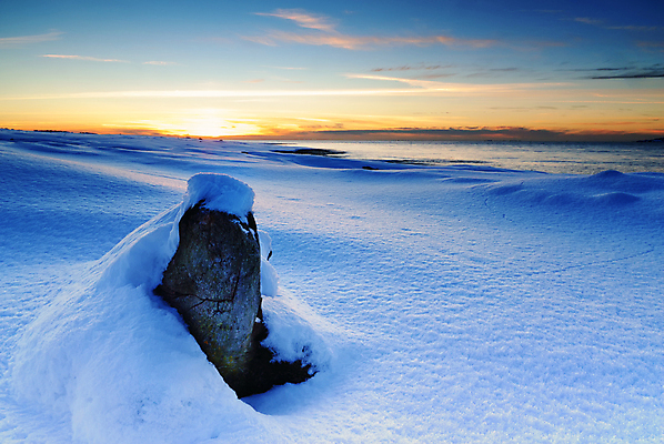 포토 JPG 해외이미지 주간 겨울 자연 노르웨이 사람없음 야외 설원 일몰 돌_바위 겨울풍경 해외202004 눈덮임 해외포토 자연요소 계절 유럽 컨셉 눈_날씨 풍경 노을 생태계 파일형식 이미지허브