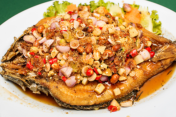 포토 JPG 해외이미지 접시 음식 백그라운드 토마토 채소 태국 건강 어류 요리 사람없음 장식 빨간색 빛 컬러풀 주방 식당 식사 저녁식사 샐러드 튀김 흰색 신선 뜨거움 그릴 발사 굽기 먹기 레몬 해산물 준비 방콕 내추럴 점심식사 고립 깊이 해외202004 해외포토 식기 아시아 컬러 과일 모션 주방용품 상점 수중동물 구이 파일형식 이미지허브