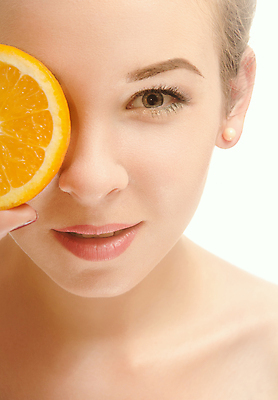포토 JPG 해외이미지 여자 행복 얼굴 조각 다이어트 오렌지 과일 한명 미소 사람 청춘 신선 최고 매끈함 피부 순수 날것 긍정 부드러움 내추럴 완벽 해외202004 해외포토 1 감정 컨셉 표정 건강 신체부위 감각 파일형식 이미지허브