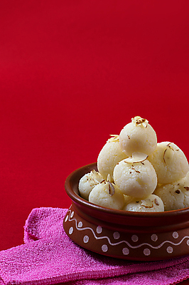 포토 JPG 해외이미지 디저트 사람없음 도자기 원형 사기그릇 냅킨 인도음식 해외포토 도형 그릇 음식 동양음식 파일형식 이미지허브