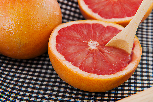 포토 JPG 해외이미지 다이어트 과일 귤 쟁반 사람없음 목재 숟가락 식사 신선 아침식사 몸무게 자르기 날씬함 확인 냅킨 체크무늬 점심식사 돌봄 해외202004 해외포토 나무 무늬 재료 모션 수저 건강 몸매 파일형식 이미지허브