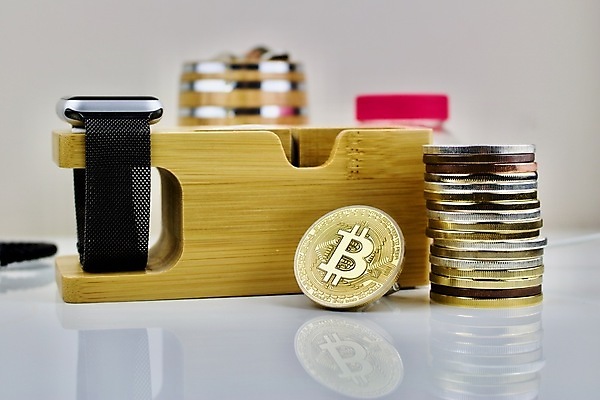 포토 JPG 해외이미지 돈 사람없음 사무실 동전 저축 재산 고급 무역 투자 해외202004 해외포토 산업 컨셉 비즈니스 금융 파일형식 이미지허브