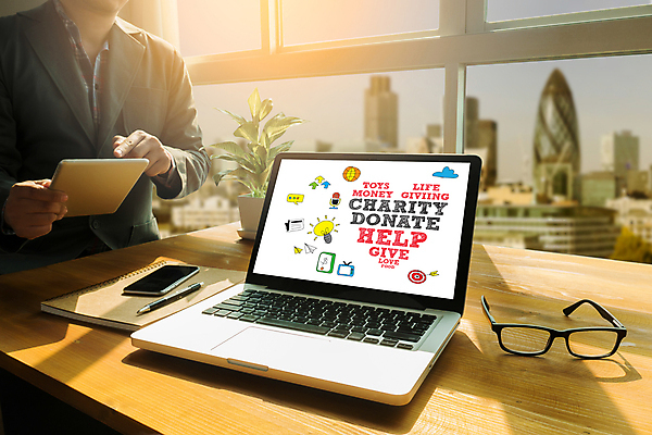 포토 JPG 해외이미지 라이프스타일 손 인터넷 비즈니스 통신 직장 사람없음 노트북 컴퓨터 글로벌 희망 타이핑 작업 도움 비즈니스우먼 네트워크 연결 스케치 무선전화기 복지 분석 주기 그림 안심 온라인 기부 기관 소셜 자선 지원 헬프 네트워킹 자선단체 해외202004 해외포토 여자 감정 컨셉 회사 모션 육류 미술 생활 신체부위 전자제품 봉사 직장인 그룹 사회이슈 전화기 파일형식 이미지허브