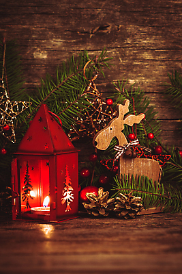 포토 JPG 해외이미지 나무 전통 계절 열매 별 백그라운드 크리스마스 겨울 촛불 유리 탁자 불 휴가 사슴 불꽃 기념 따뜻함 사람없음 목재 장식 빨간색 초록색 빛 노란색 저녁식사 수확 나뭇가지 시골 축하 소나무 화려 황금 저녁 연도 촛대 전나무 원뿔 화상 해외202004 해외포토 자연요소 도형 식물 기념일 컬러 가구 컨셉 농업 재료 초 포유류 재질 식사 상처 야간 파일형식 이미지허브