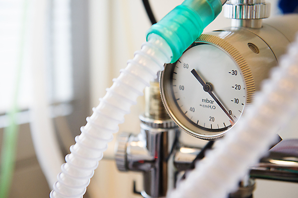 포토 JPG 해외이미지 실내 병원 사람없음 내부 건강관리 방 장비 도구 수술 묘사 측정 튜브 외과 산소 압력 해외202004 해외포토 의학 건강 관리 치료 원소 파일형식 이미지허브