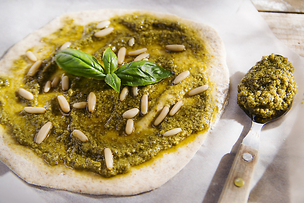 포토 JPG 해외이미지 피자 사람없음 저녁식사 신선 이탈리아음식 굽기 올리브 밀가루 바질 점심식사 해외202004 해외포토 열매 패스트푸드 서양음식 식사 가루 구이 파일형식 이미지허브